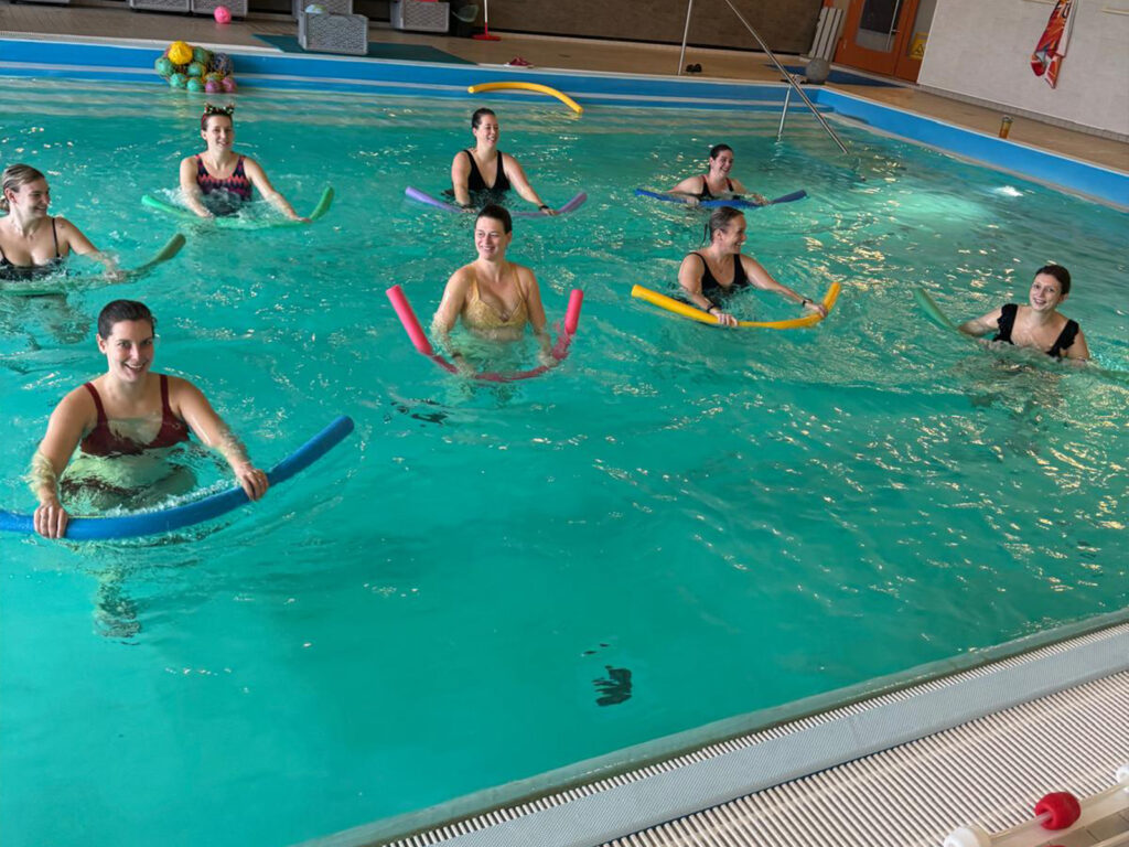 Mehr über den Artikel erfahren Aqua-Fit Kurse für Schwangere